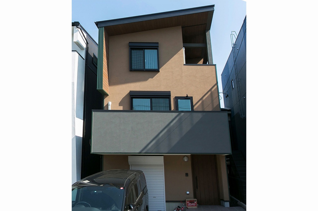 スターバックスカラーのスキップフロアCasa