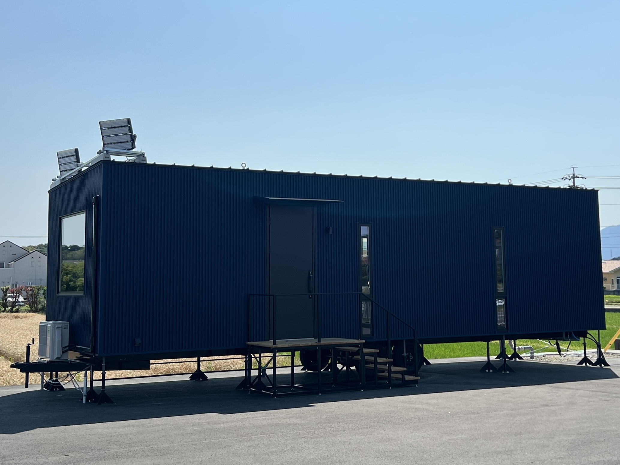 Ｄ様トレーラー事務所の受け渡し　＠四日市市