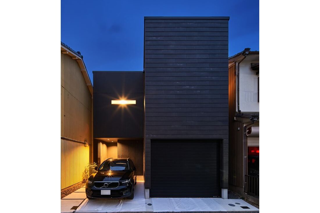 ソリドで仕上げたガレージハウス