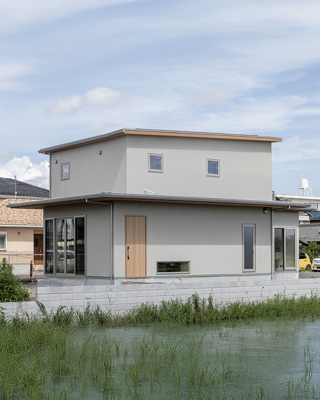 土間と木の温もりに包まれる、家事が整う住まい|岐阜市