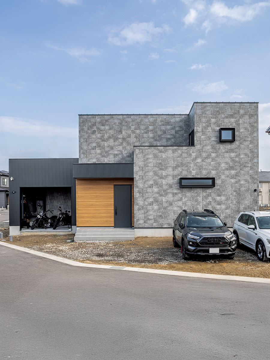 バイクと暮らす余白のある家｜四日市市
