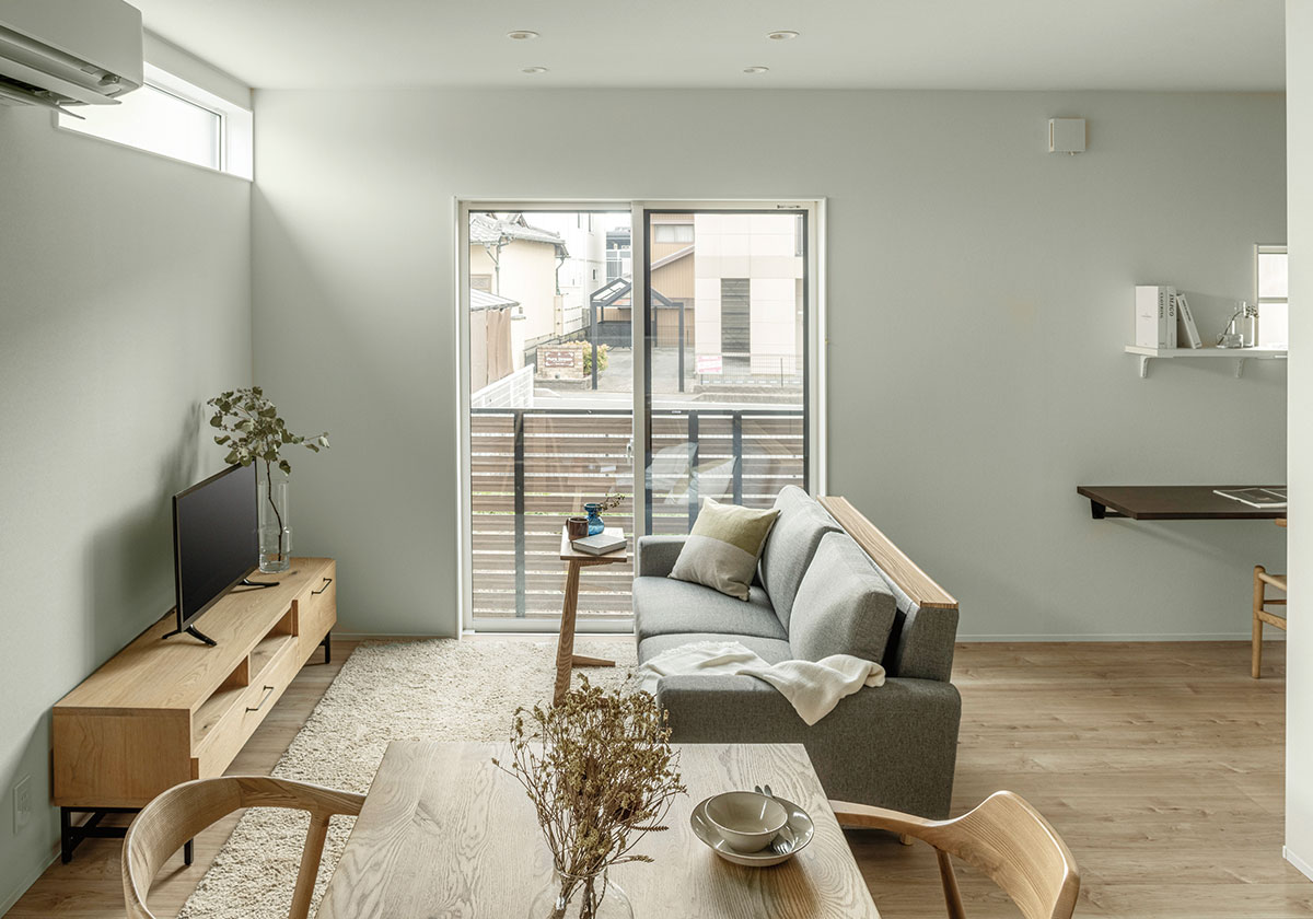 庭につながるLDK