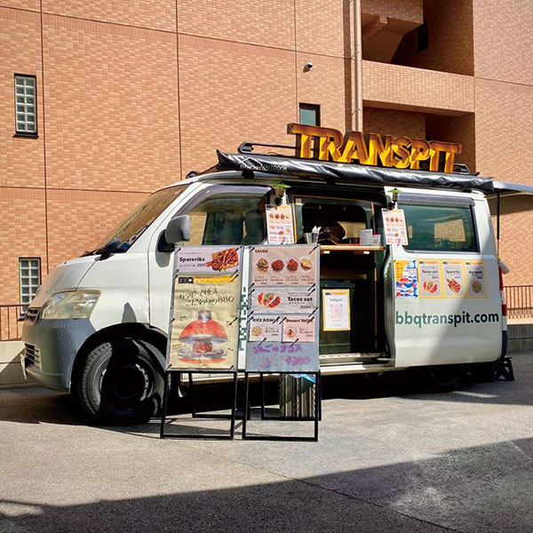 BBQ TRANSPITのキッチンカー